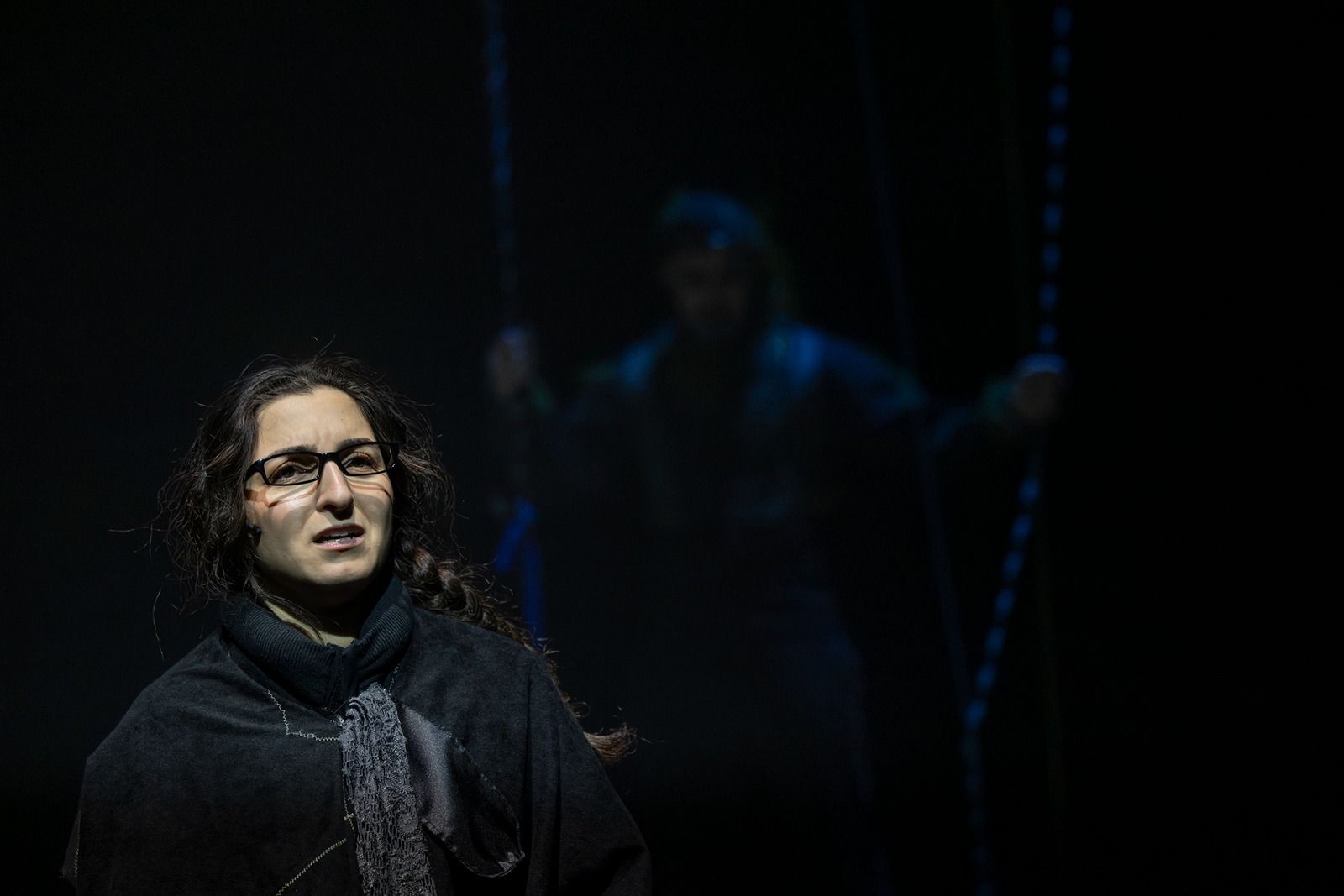 Shada Sulhav on stage